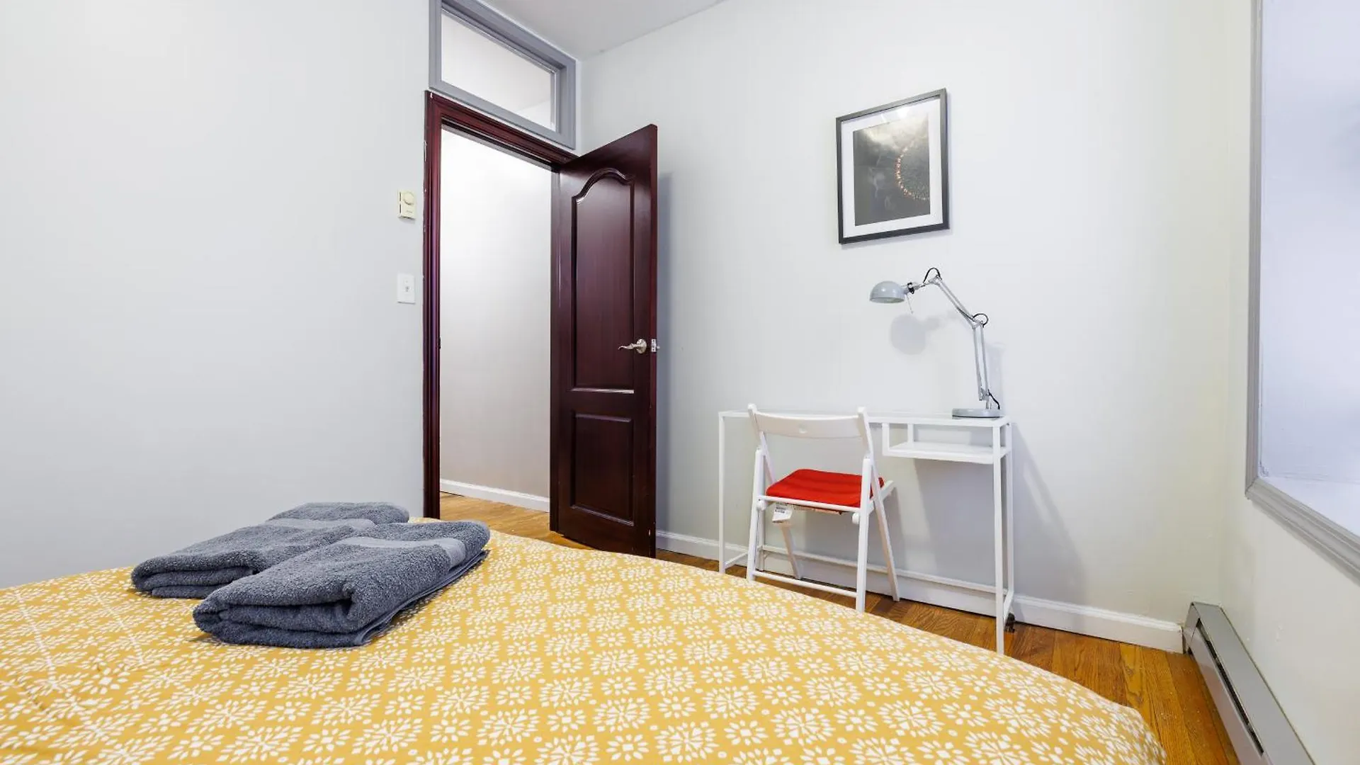 Inspire The Vibrant Energy Of The Uws Apartment New York 0*,  United States