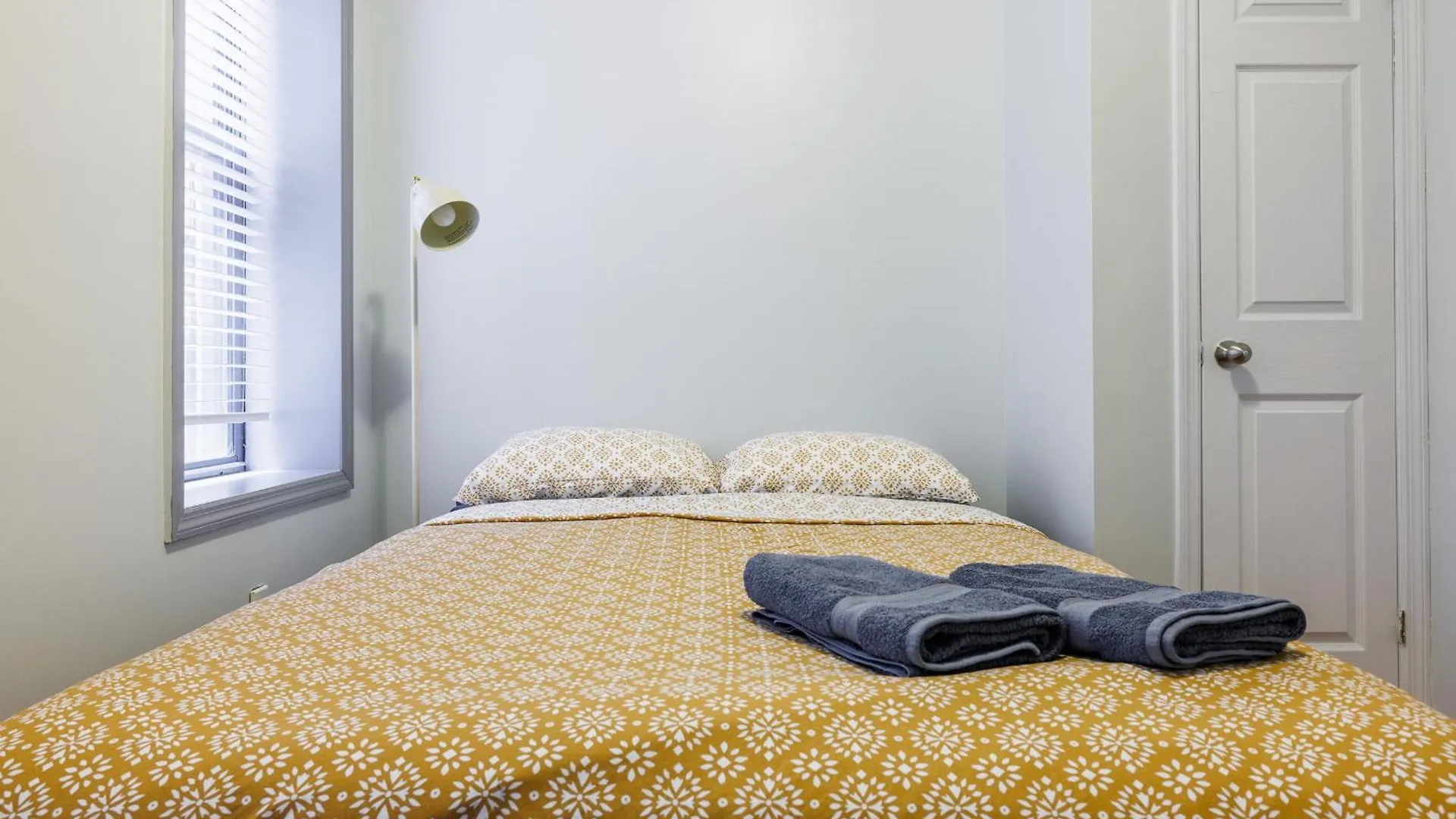 Inspire The Vibrant Energy Of The Uws Apartment New York United States